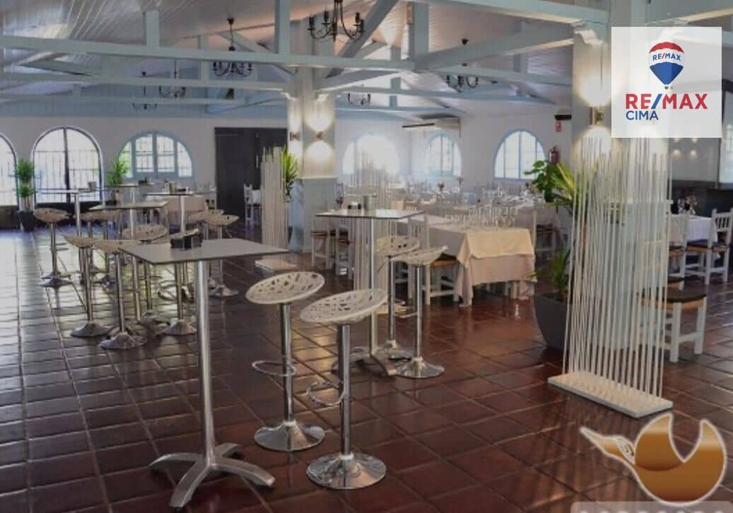 6 bedroom Commercial for sale in Pinos Genil with garage - € 65,000 (Ref: 9794875)