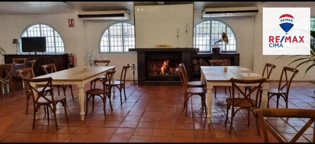 6 chambre Local Commercial à vendre à Pinos Genil avec garage - 65 000 € (Ref: 9794875)