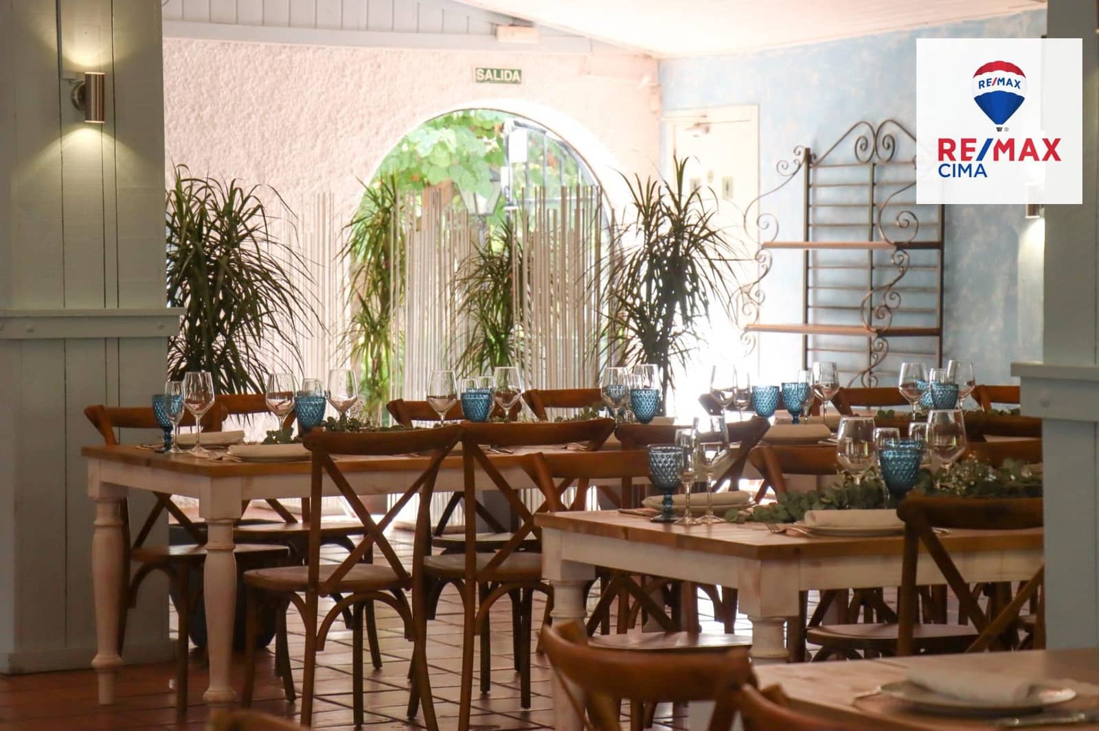 6 bedroom Commercial for sale in Pinos Genil with garage - € 65,000 (Ref: 9794875)