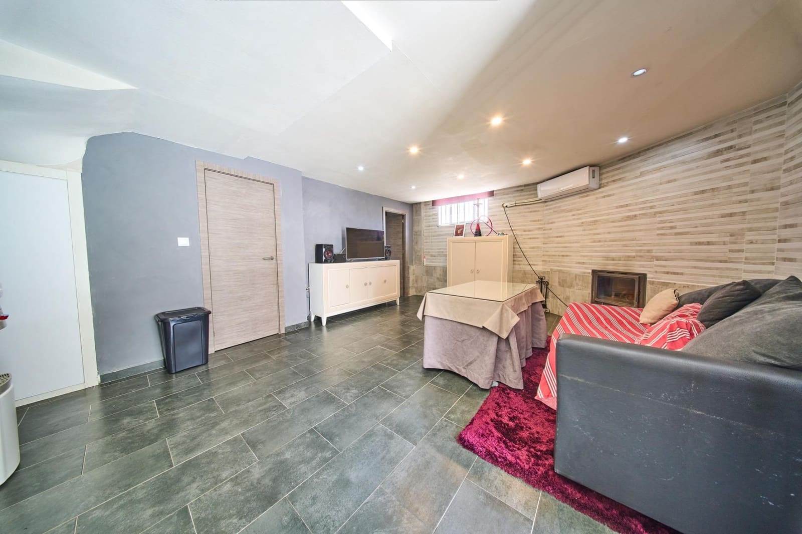 4 chambre Villa/Maison Semi-Mitoyenne à vendre à Las Gabias avec piscine - 279 900 € (Ref: 9799465)