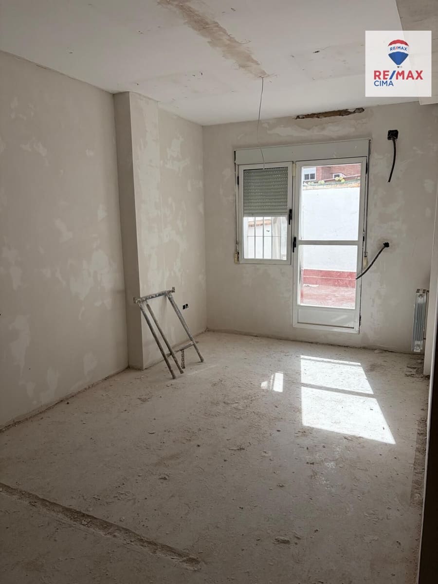 Studio for rent in Granada city - € 500 (Ref: 9804542)