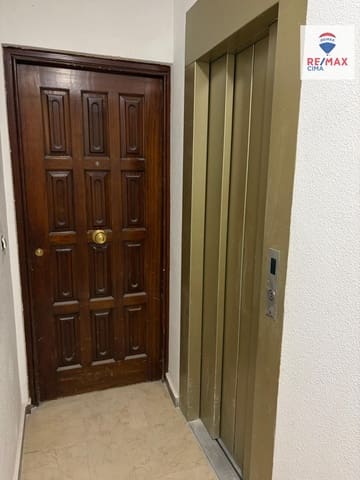 Studio til leie i Granada by - € 500 (Ref: 9804542)