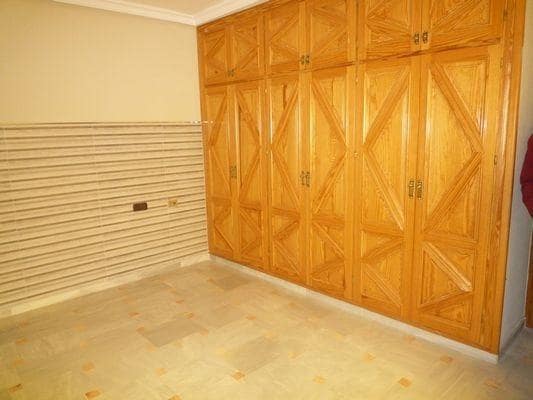 4 bedroom Flat for rent in Padul - € 700 (Ref: 9804543)