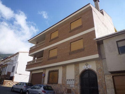 4 bedroom Flat for rent in Padul - € 700 (Ref: 9804543)