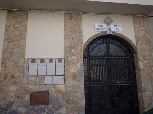 4 bedroom Flat for rent in Padul - € 700 (Ref: 9804543)