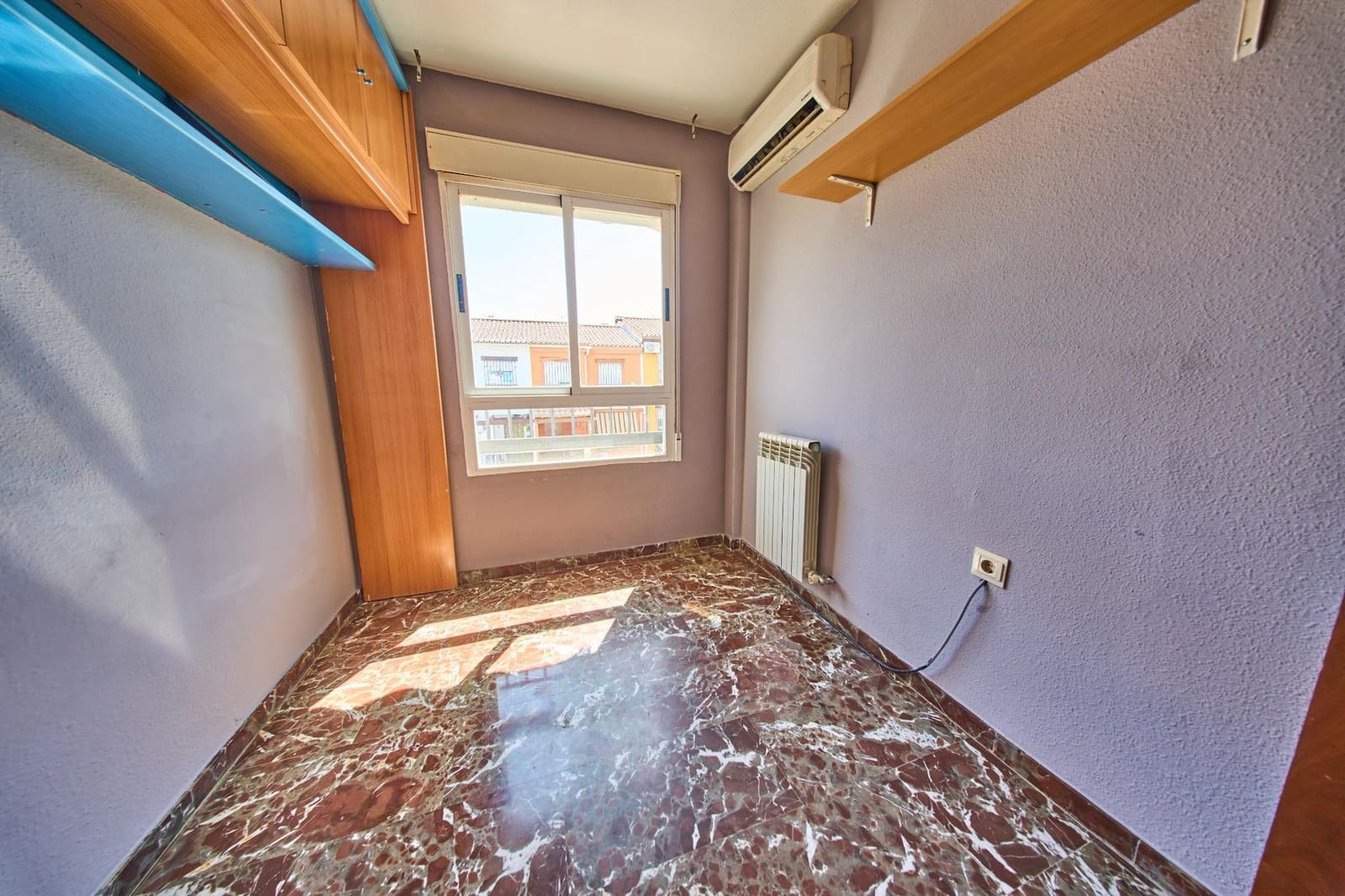 3 bedroom Terraced Villa for sale in Churriana de la Vega with garage - € 260,000 (Ref: 9806643)