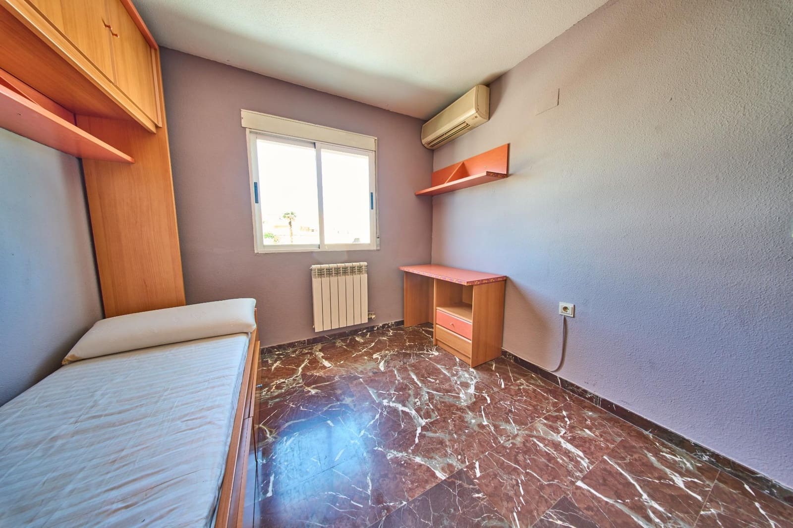 3 bedroom Terraced Villa for sale in Churriana de la Vega with garage - € 260,000 (Ref: 9806643)