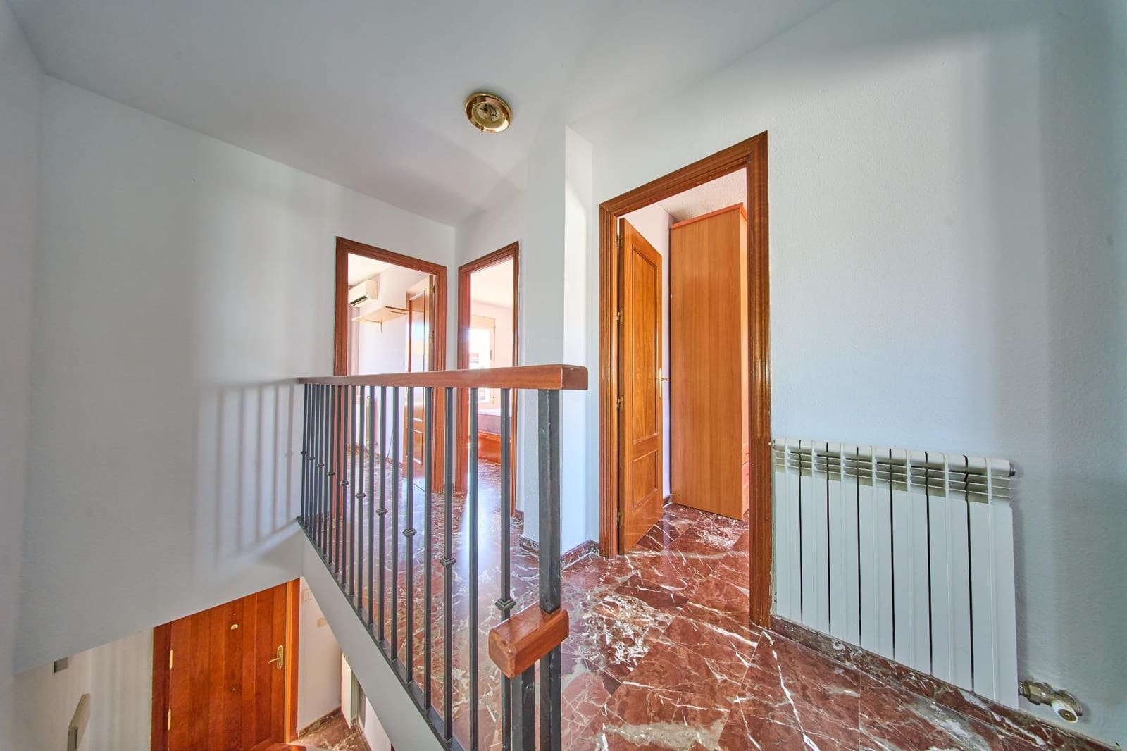 3 bedroom Terraced Villa for sale in Churriana de la Vega with garage - € 260,000 (Ref: 9806643)