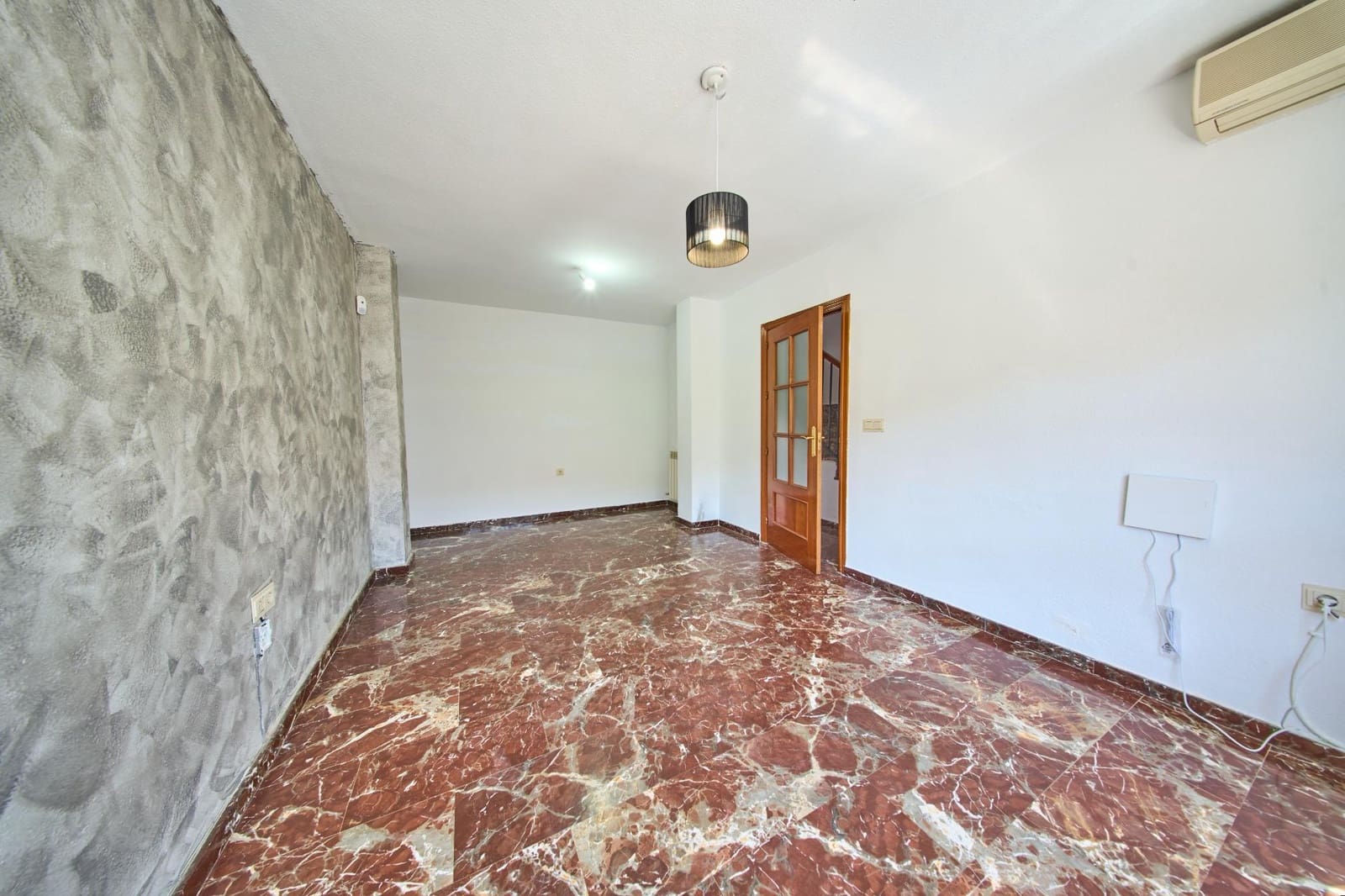 3 bedroom Terraced Villa for sale in Churriana de la Vega with garage - € 260,000 (Ref: 9806643)