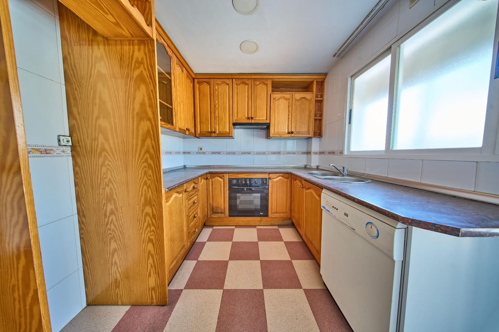 3 bedroom Terraced Villa for sale in Churriana de la Vega with garage - € 260,000 (Ref: 9806643)