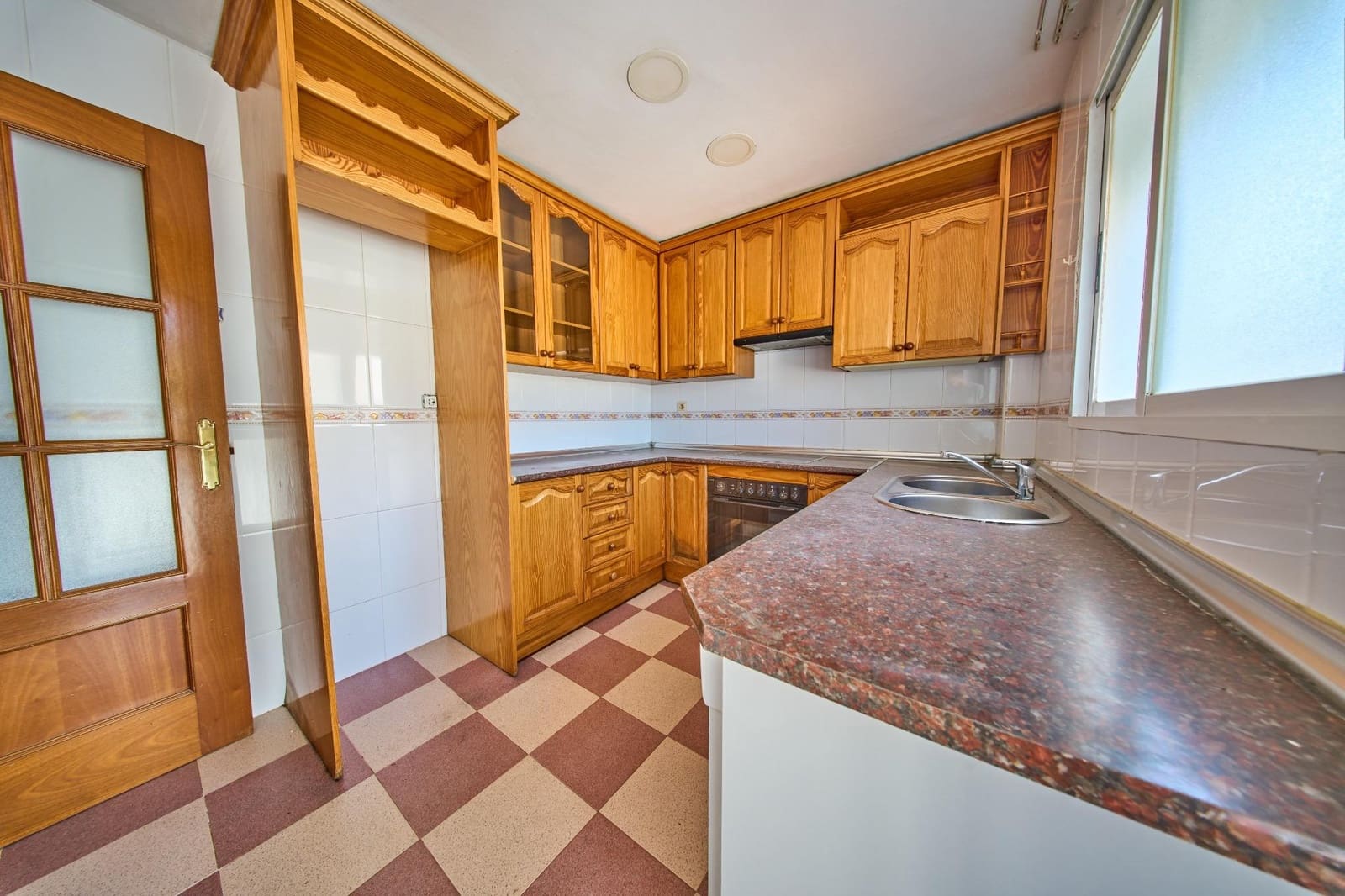 3 bedroom Terraced Villa for sale in Churriana de la Vega with garage - € 260,000 (Ref: 9806643)