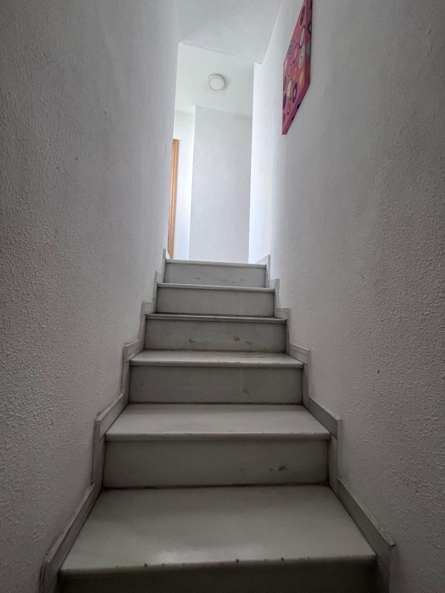 Ático de 2 habitaciones en Granada ciudad en alquiler - 875 € (Ref: 9808182)