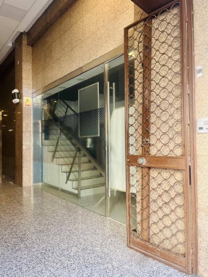 5 soveværelse Erhverv til leje i Granada by med garage - € 2.300 (Ref: 9812305)