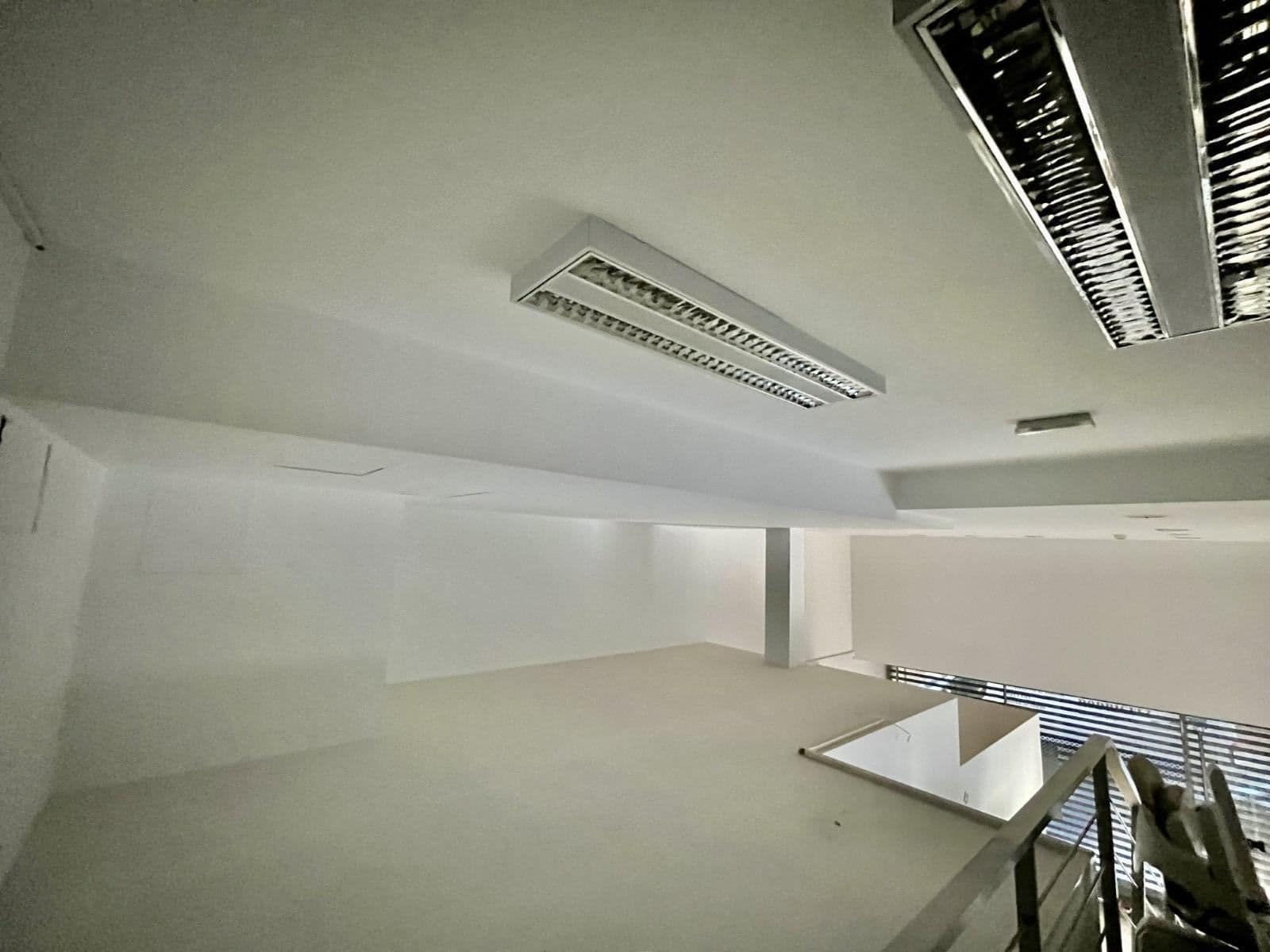 5 soveværelse Erhverv til leje i Granada by med garage - € 2.300 (Ref: 9812305)