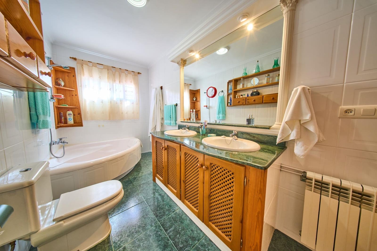3 bedroom Townhouse for sale in Baza - € 159,500 (Ref: 9813863)