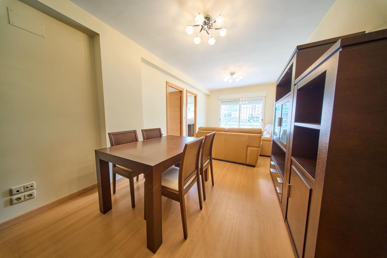 4 soveværelse Lejlighed til salg i Granada by - € 199.900 (Ref: 9816031)