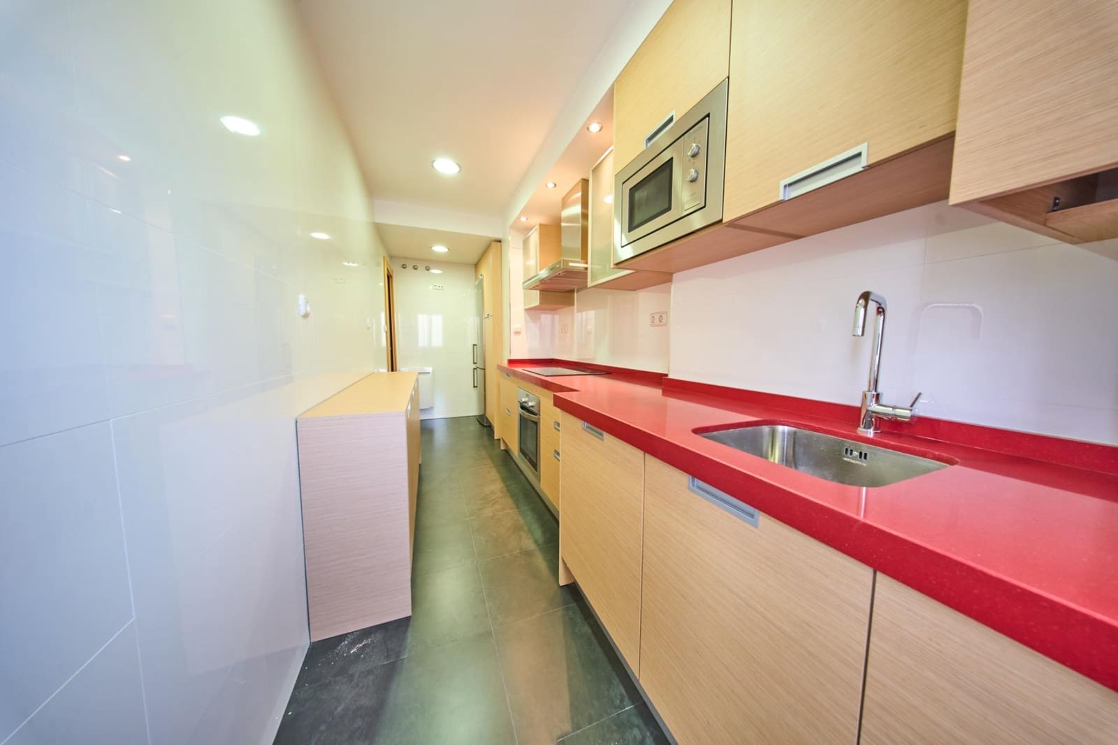 4 soveværelse Lejlighed til salg i Granada by - € 199.900 (Ref: 9816031)