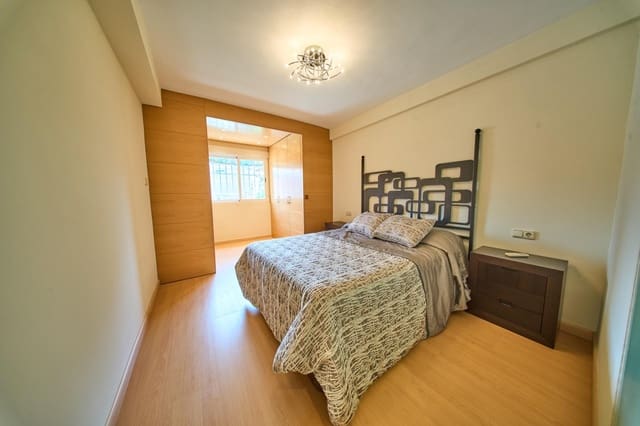 4 soveværelse Lejlighed til salg i Granada by - € 199.900 (Ref: 9816031)