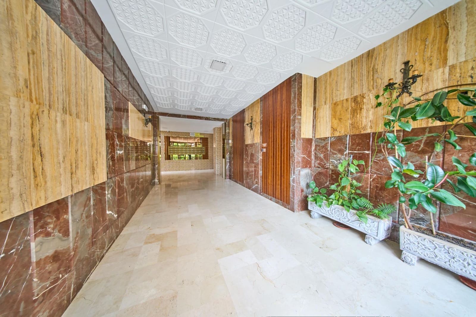 4 soveværelse Lejlighed til salg i Granada by - € 199.900 (Ref: 9816031)