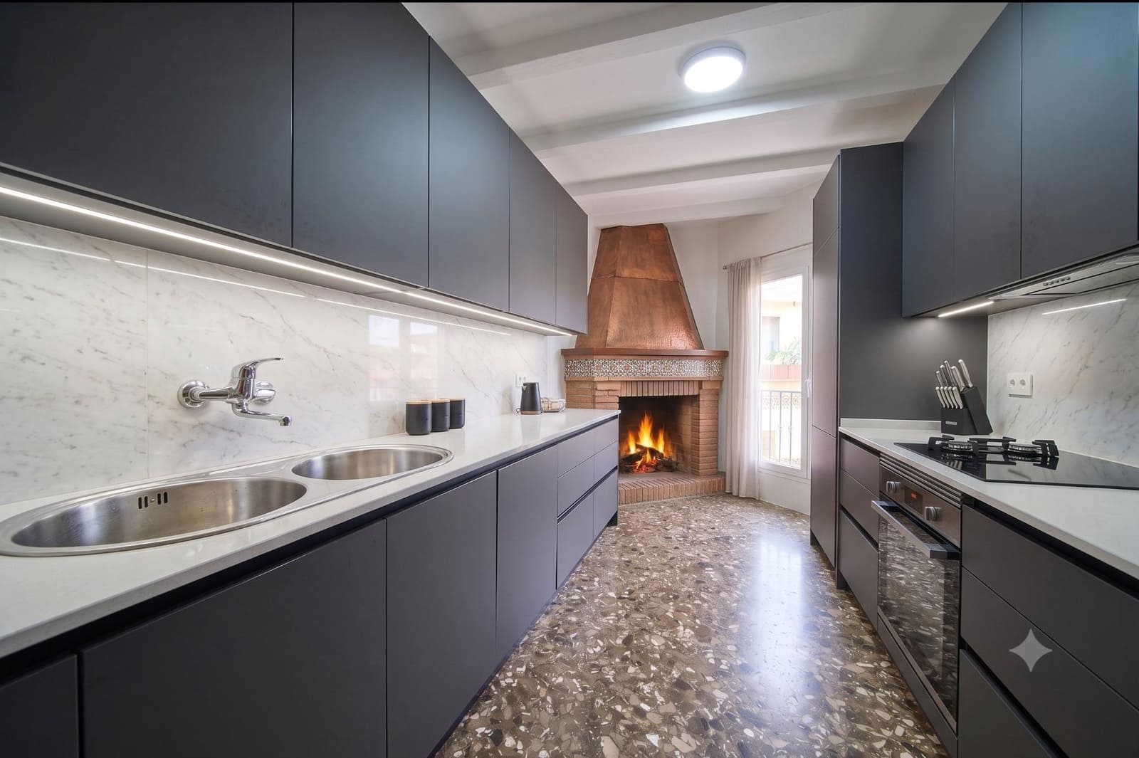 Pareado de 5 habitaciones en Armilla en venta con garaje - 290.000 € (Ref: 9818079)