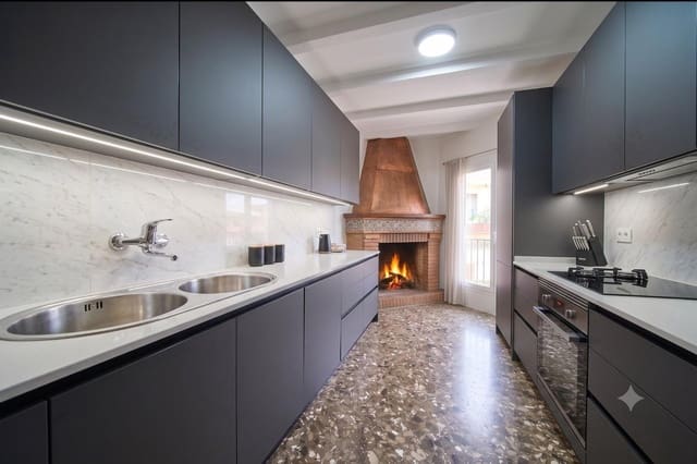 5 soverom Kjedet enebolig til salgs i Armilla med garasje - € 290 000 (Ref: 9818079)