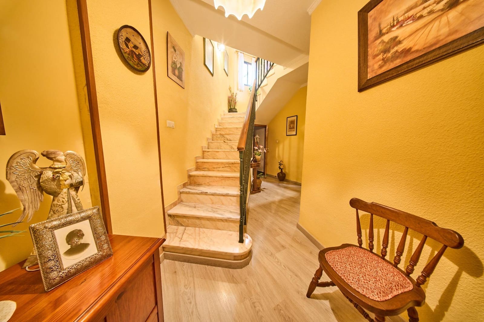 Pareado de 5 habitaciones en Armilla en venta con garaje - 290.000 € (Ref: 9818079)