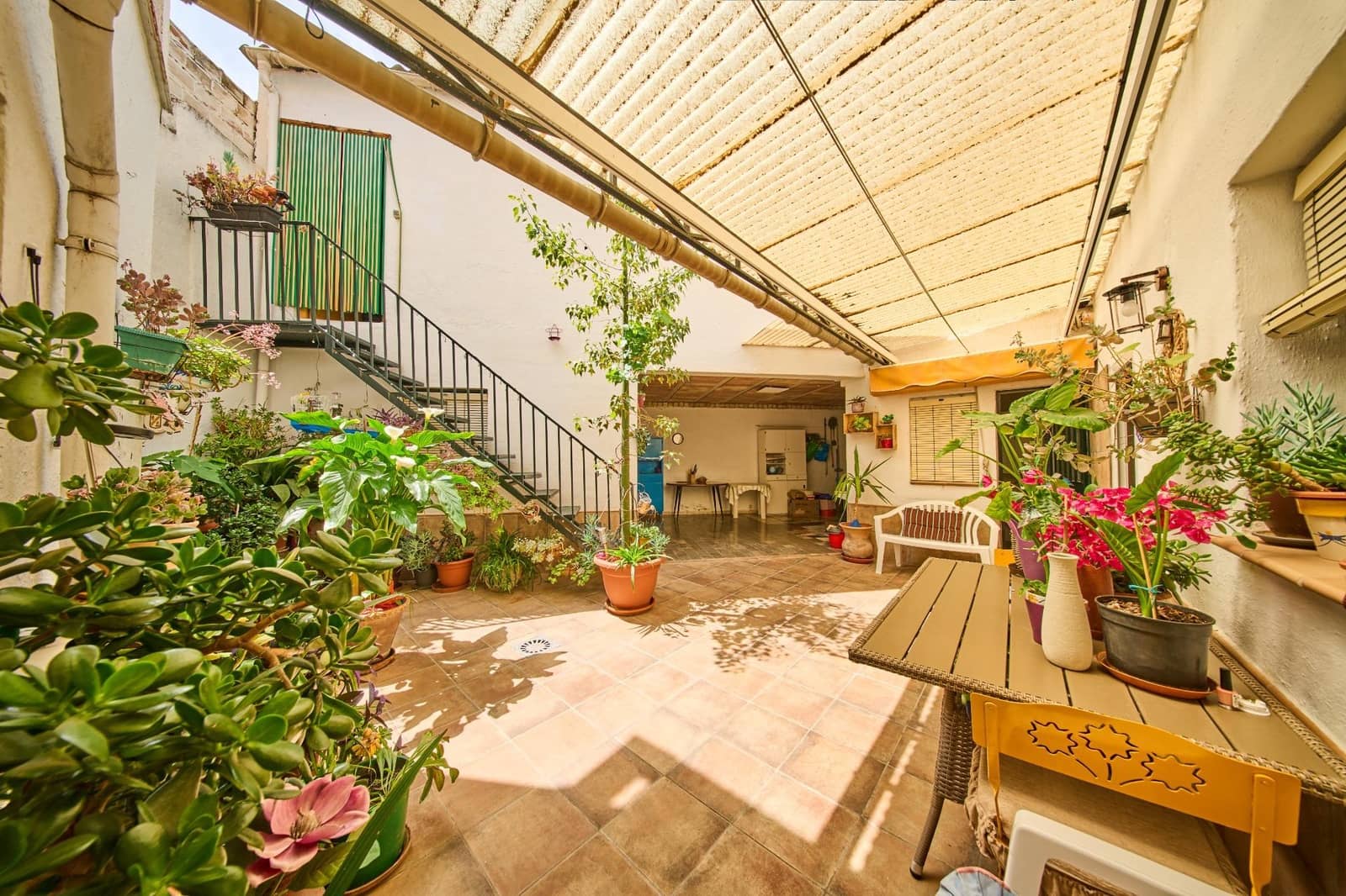 Pareado de 5 habitaciones en Armilla en venta con garaje - 290.000 € (Ref: 9818079)