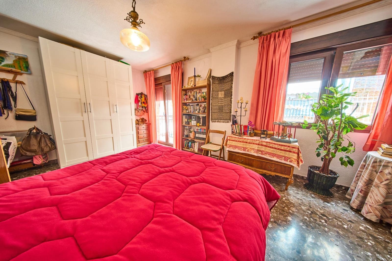 Pareado de 5 habitaciones en Armilla en venta con garaje - 290.000 € (Ref: 9818079)