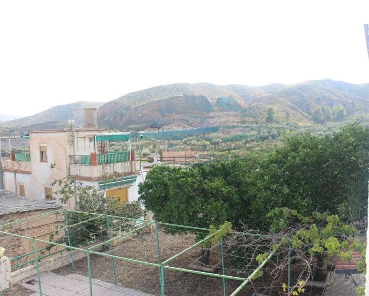4 bedroom Villa for sale in Yator with garage - € 145,000 (Ref: 9822806)