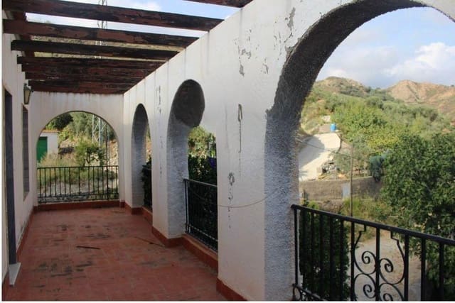 4 bedroom Villa for sale in Yator, Cádiar with garage - € 145,000 (Ref: 9822806)