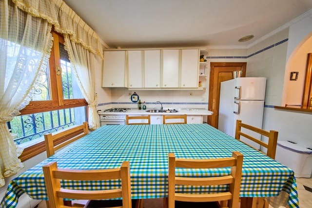 4 sypialnia Willa na sprzedaż w Yator, Cádiar z garażem - 145 000 € (Ref: 9822806)