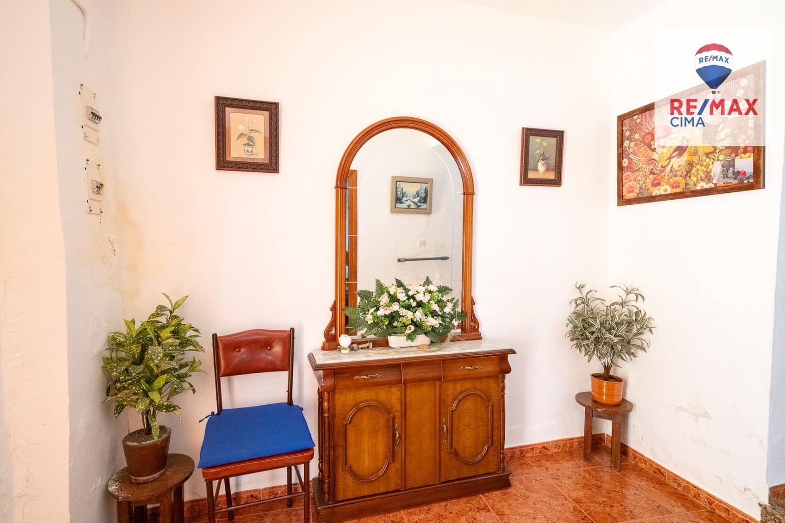 6 bedroom Finca/Country House for sale in Zujar - € 75,000 (Ref: 9822807)