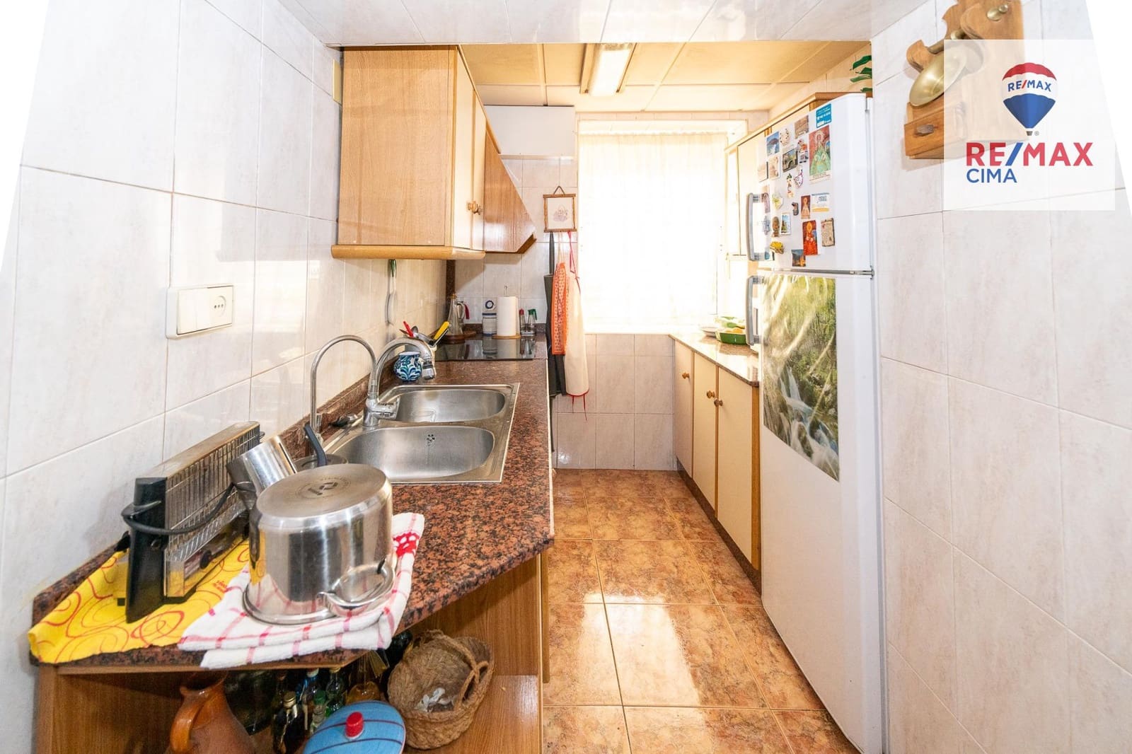 6 bedroom Finca/Country House for sale in Zujar - € 75,000 (Ref: 9822807)