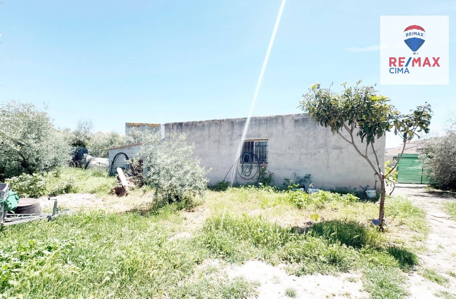 6 bedroom Finca/Country House for sale in Zujar - € 75,000 (Ref: 9822807)