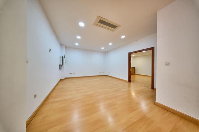 Gewerbe zu vermieten in Zaidin, Granada Stadt - 900 € (Ref: 9827143)