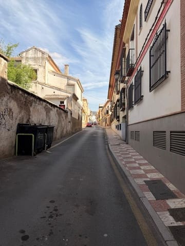 Garage til salg i La Zubia - € 14.000 (Ref: 9831731)