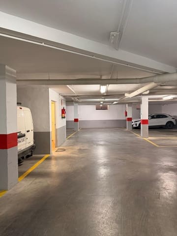 Garage til salg i La Zubia - € 14.000 (Ref: 9831731)