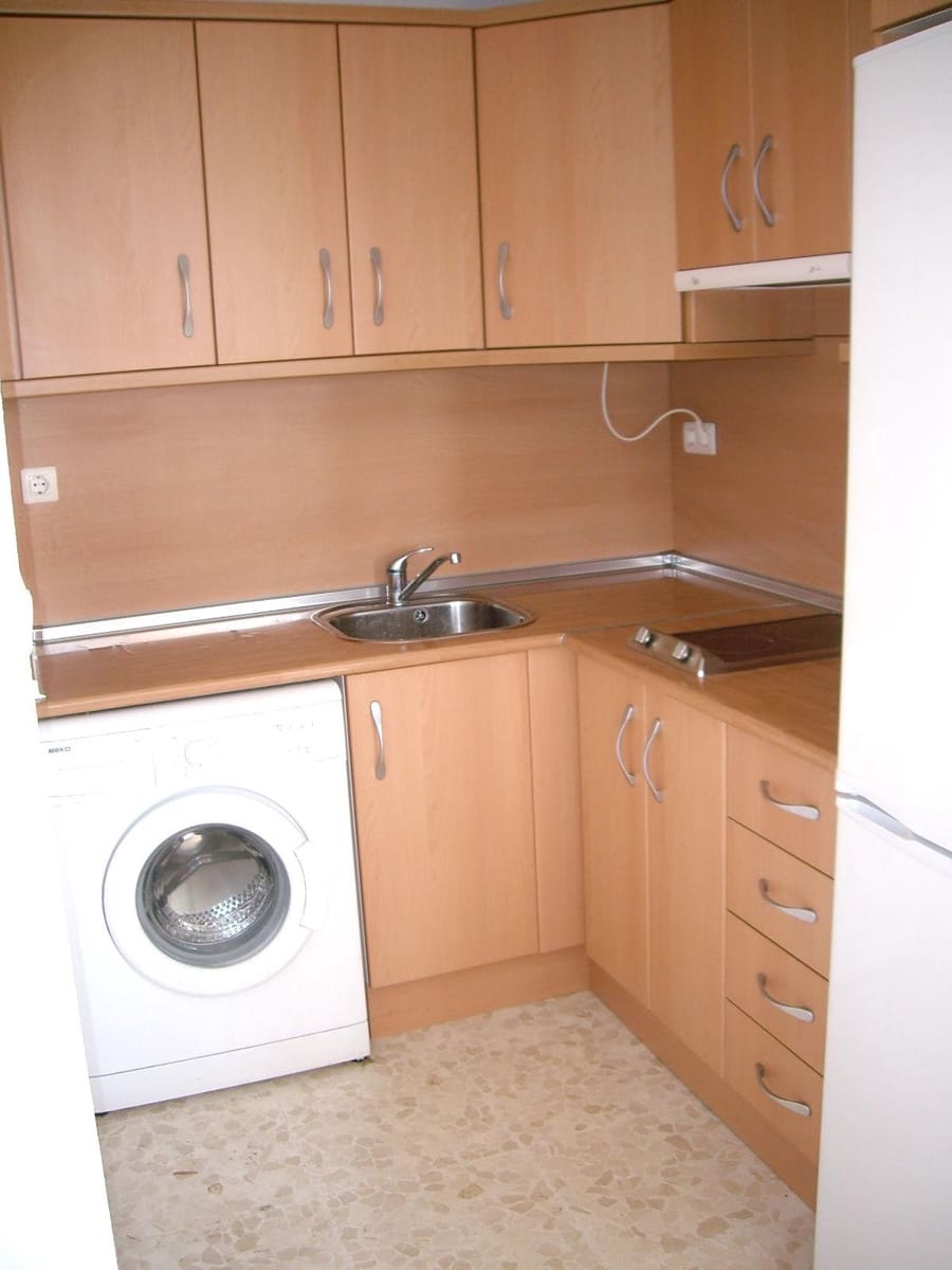 1 bedroom Flat for sale in Roquetas de Mar with pool - € 125,900 (Ref: 9831734)