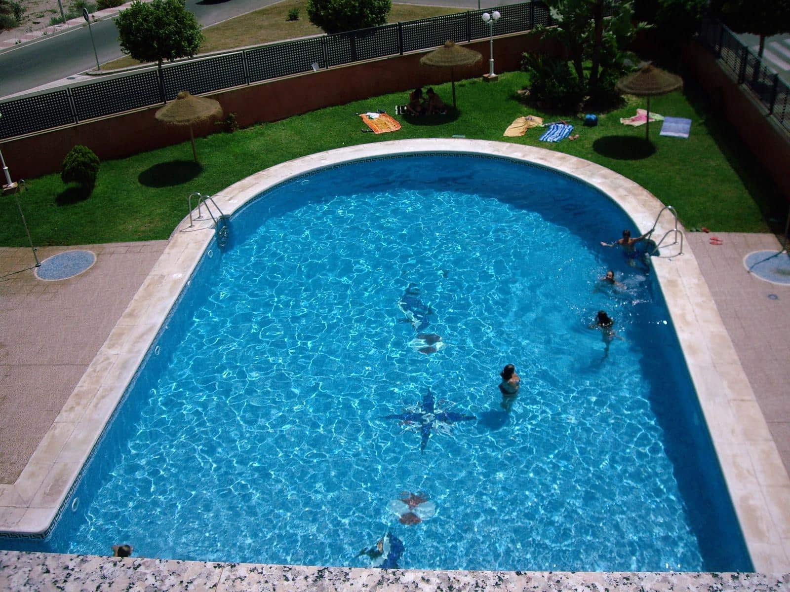 1 bedroom Flat for sale in Roquetas de Mar with pool - € 125,900 (Ref: 9831734)