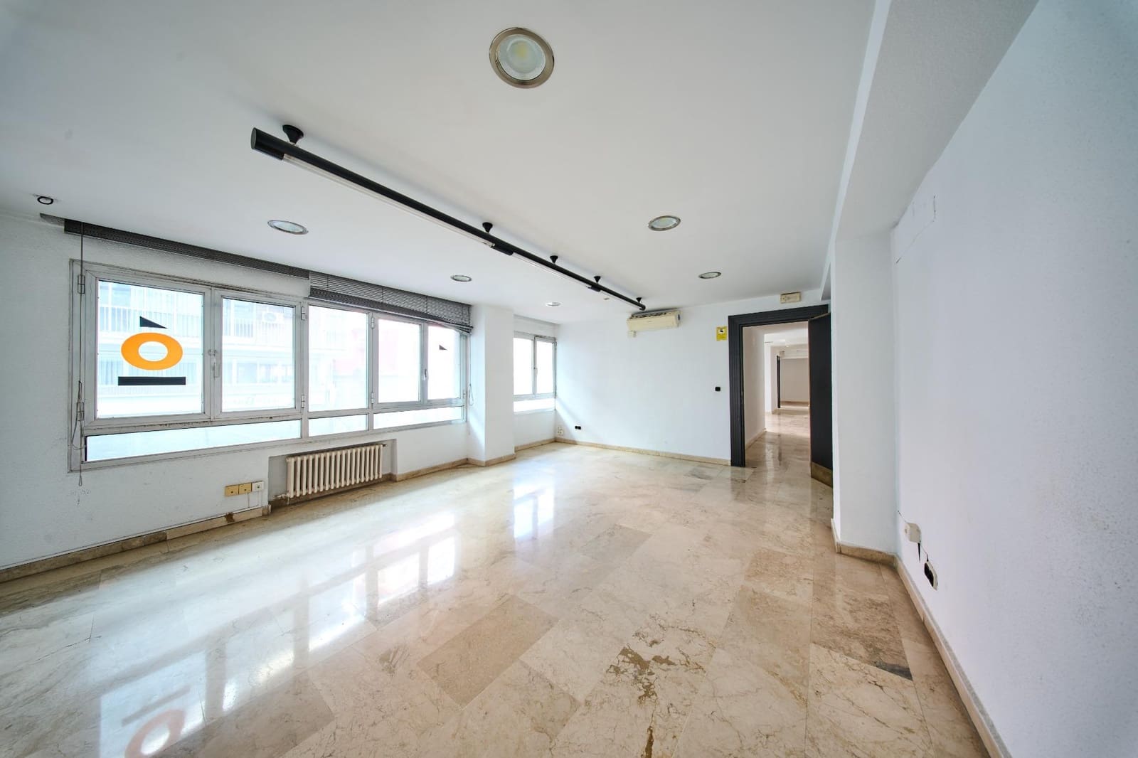 4 bedroom Flat for sale in Granada city - € 475,000 (Ref: 9833906)