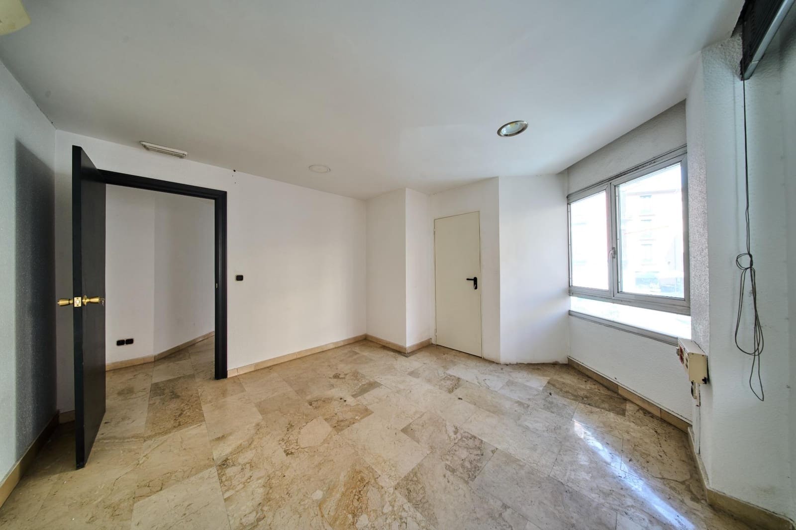 4 bedroom Flat for sale in Granada city - € 475,000 (Ref: 9833906)