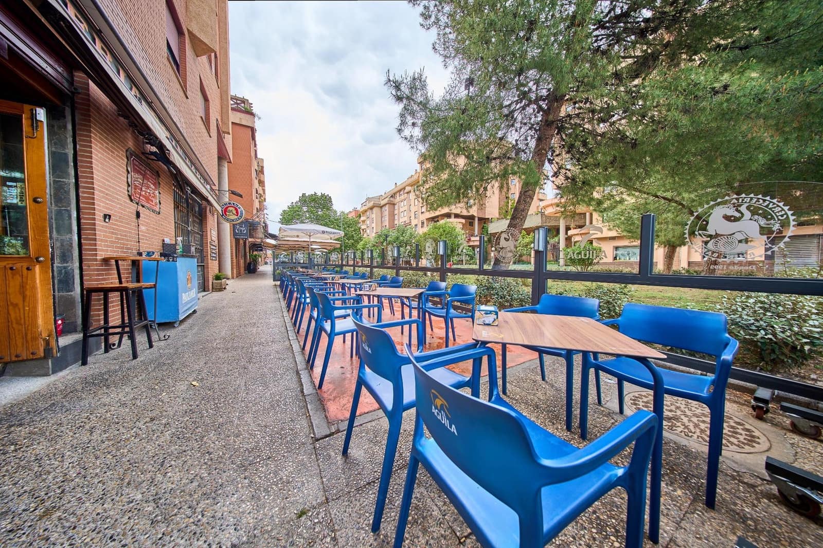 Local Comercial en Granada ciudad en venta - 235.000 € (Ref: 9836568)