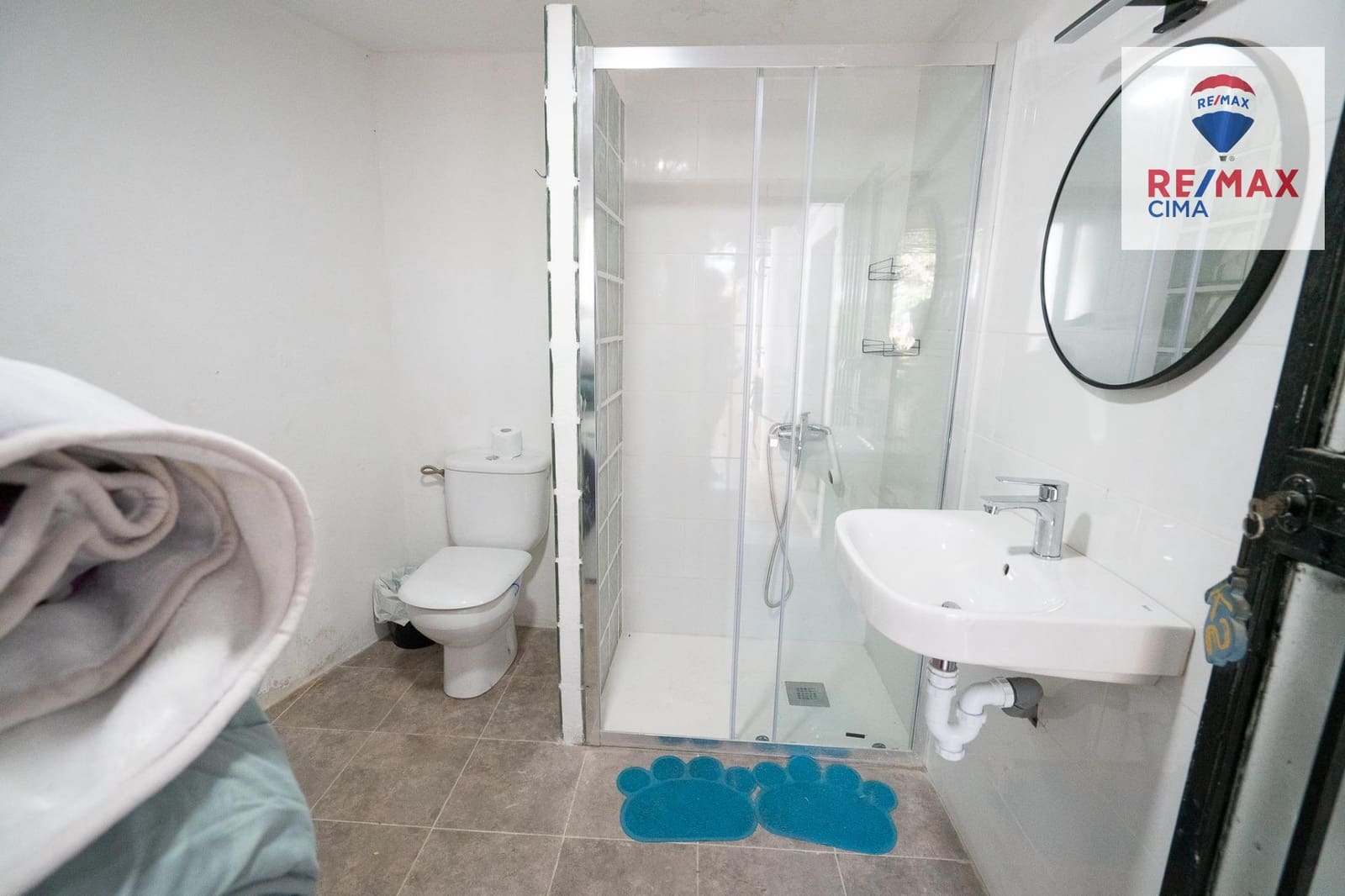 3 bedroom Villa for sale in Baza with garage - € 279,000 (Ref: 9839517)