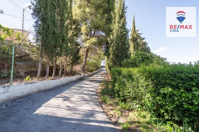 3 soverom Villa til salgs i Baza med garasje - € 279 000 (Ref: 9839517)