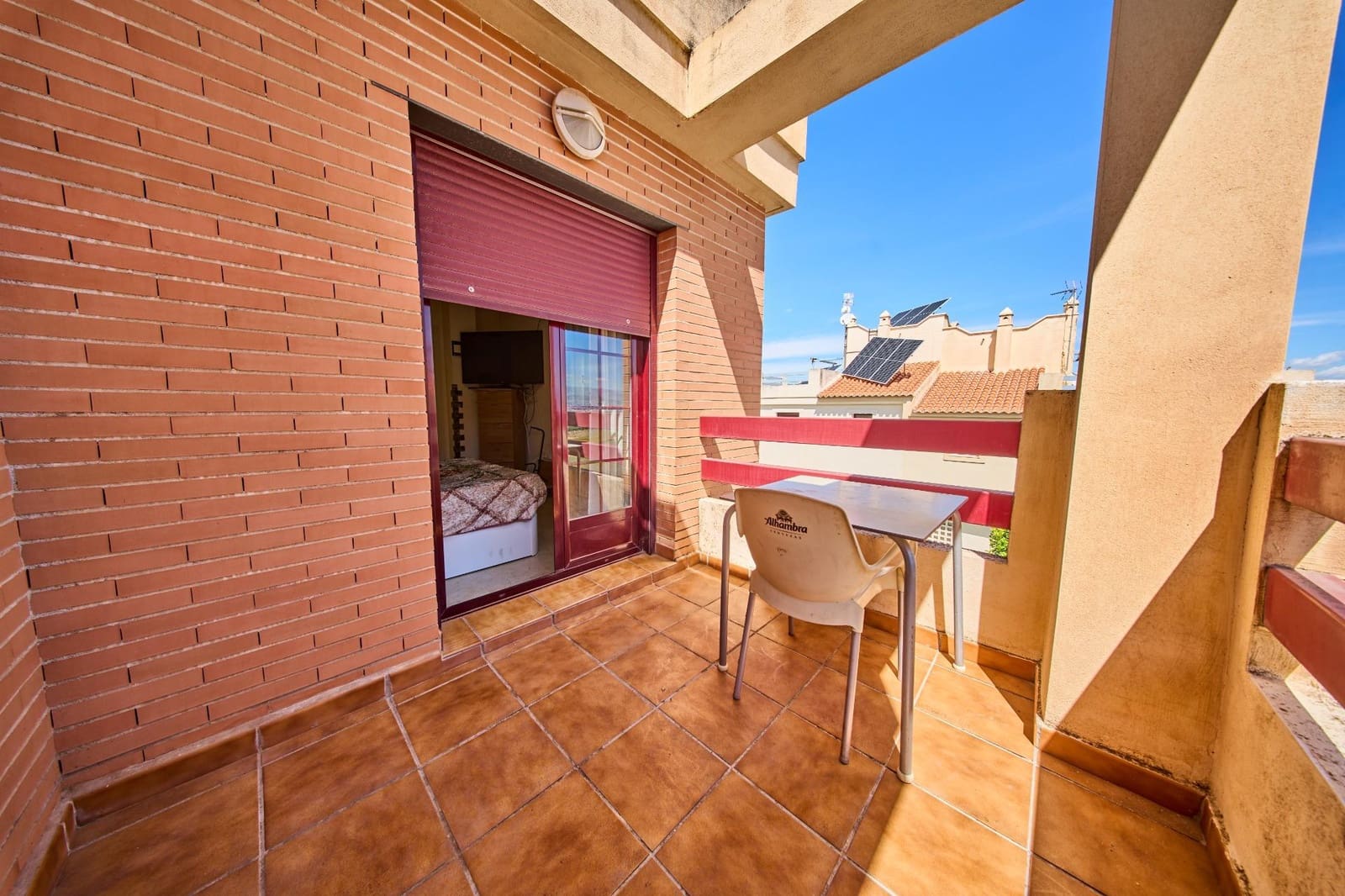 6 bedroom Semi-detached Villa for sale in Ogijares with pool garage - € 390,000 (Ref: 9839518)