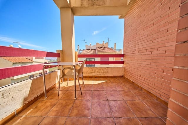 6 soveværelse Semi-Rækkehus til salg i Ogíjares med swimmingpool garage - € 390.000 (Ref: 9839518)