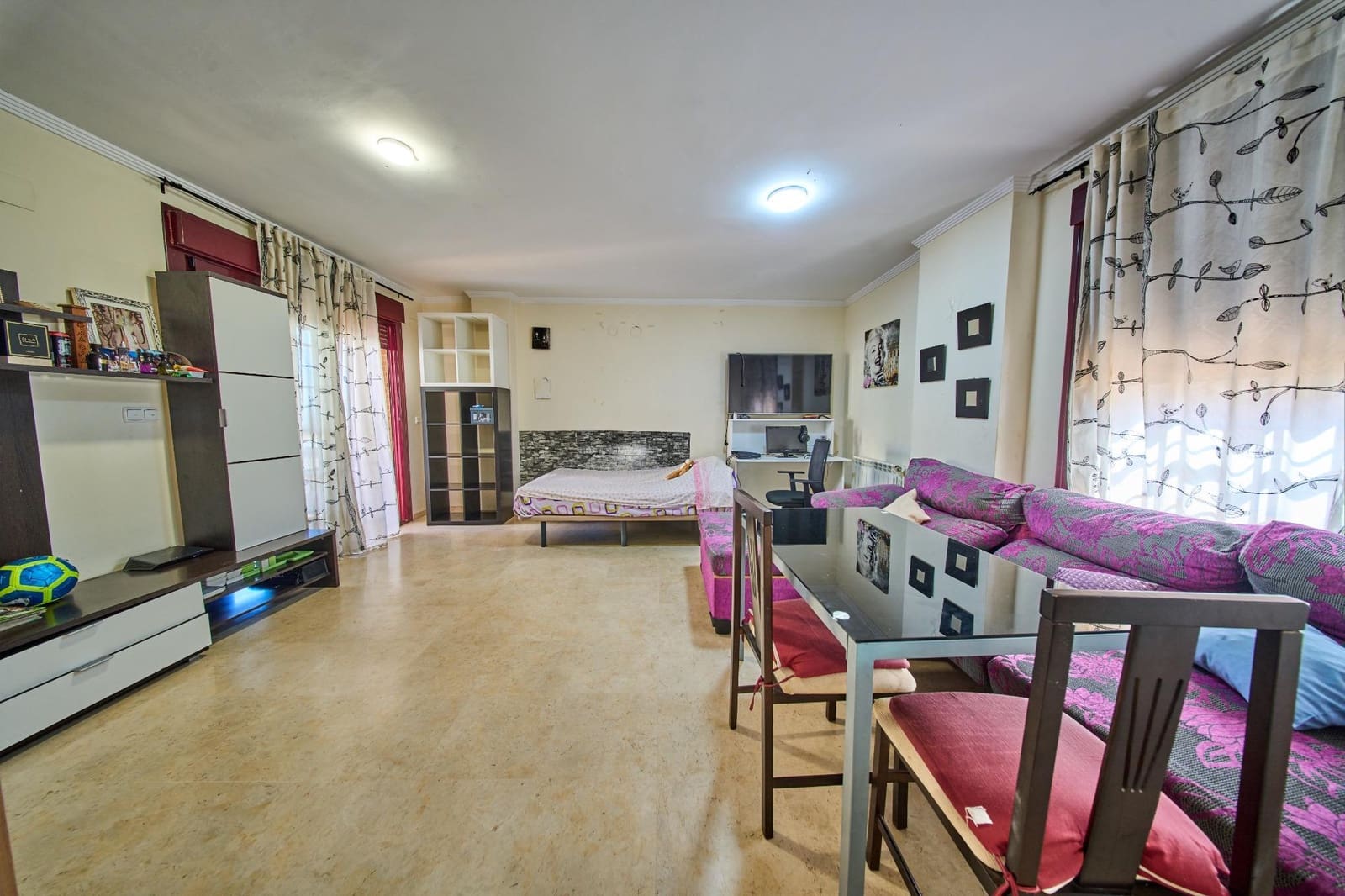 6 bedroom Semi-detached Villa for sale in Ogijares with pool garage - € 390,000 (Ref: 9839518)