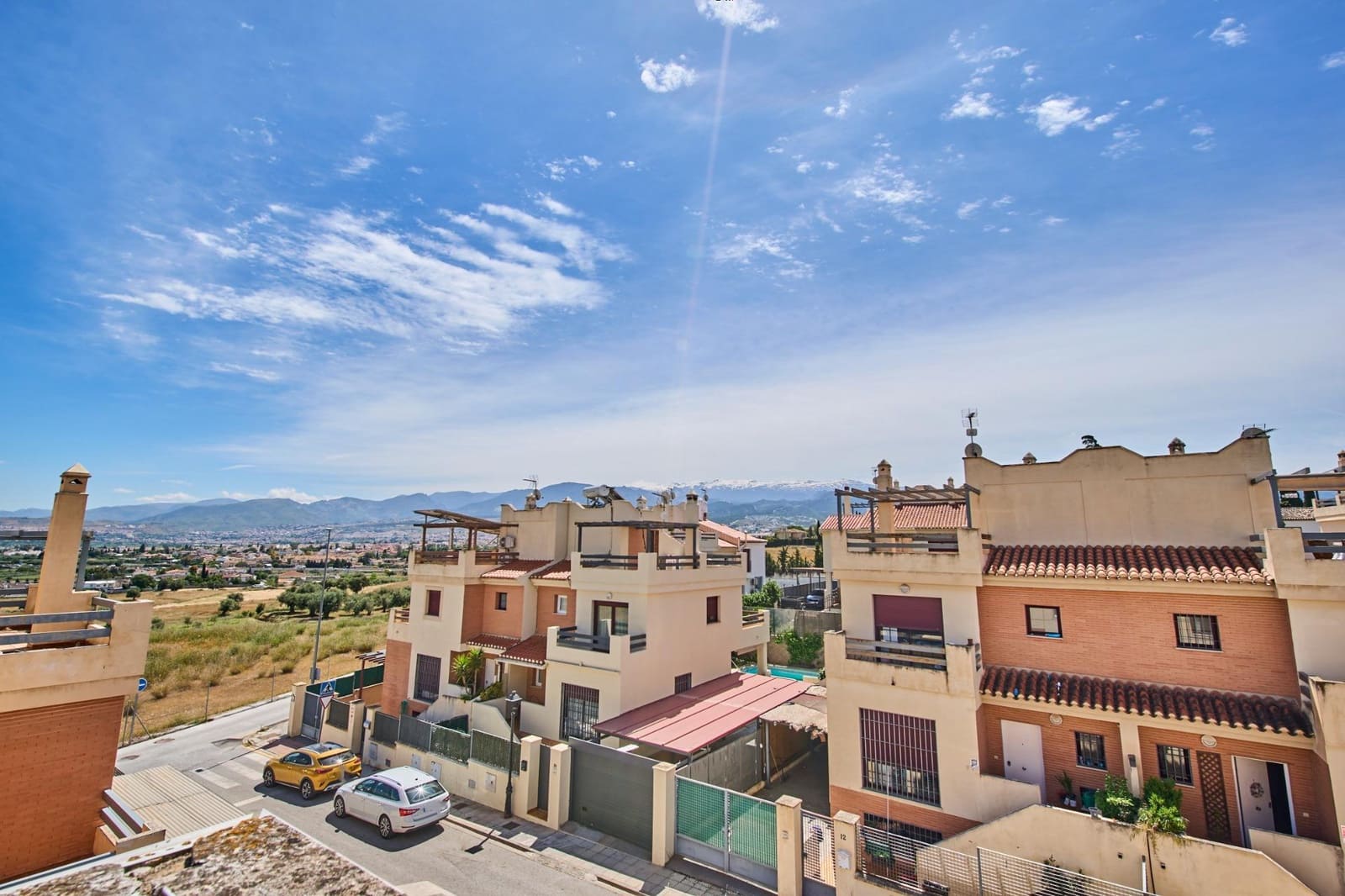 6 bedroom Semi-detached Villa for sale in Ogijares with pool garage - € 390,000 (Ref: 9839518)