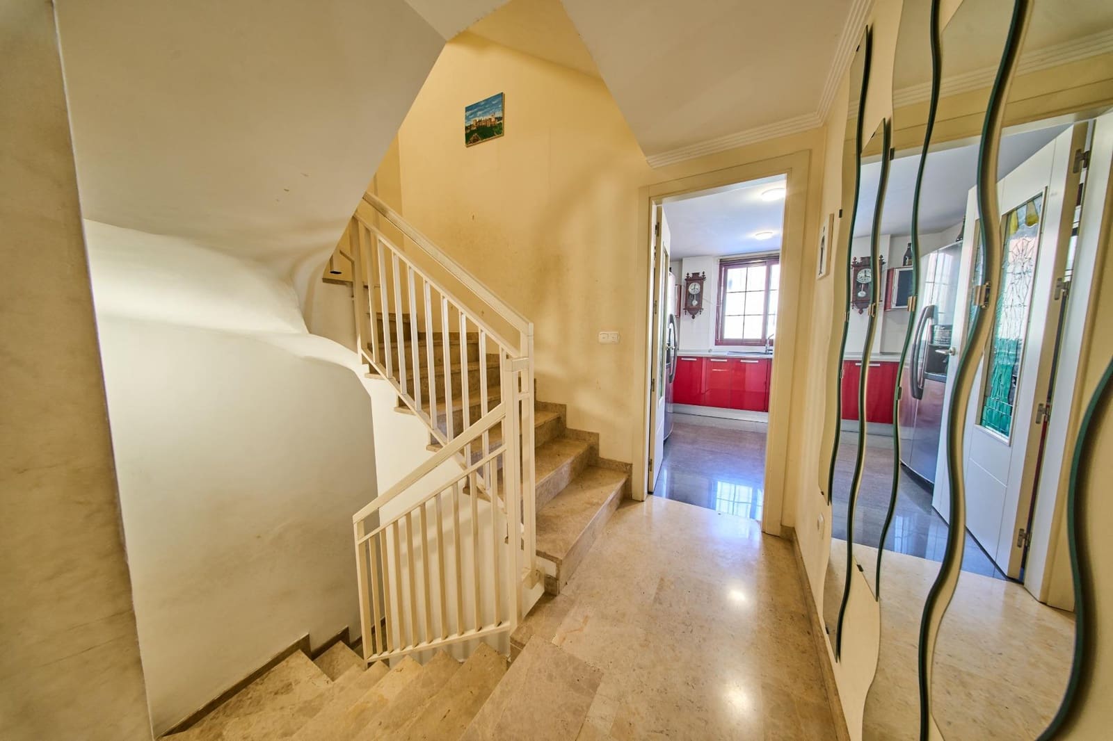 6 bedroom Semi-detached Villa for sale in Ogijares with pool garage - € 390,000 (Ref: 9839518)