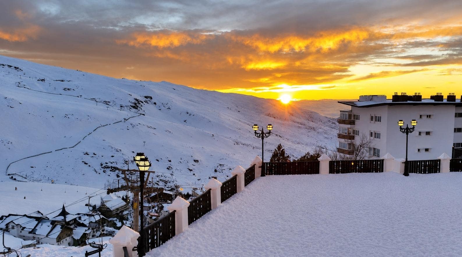 Apartment for sale in Sierra Nevada - € 145,000 (Ref: 9840939)